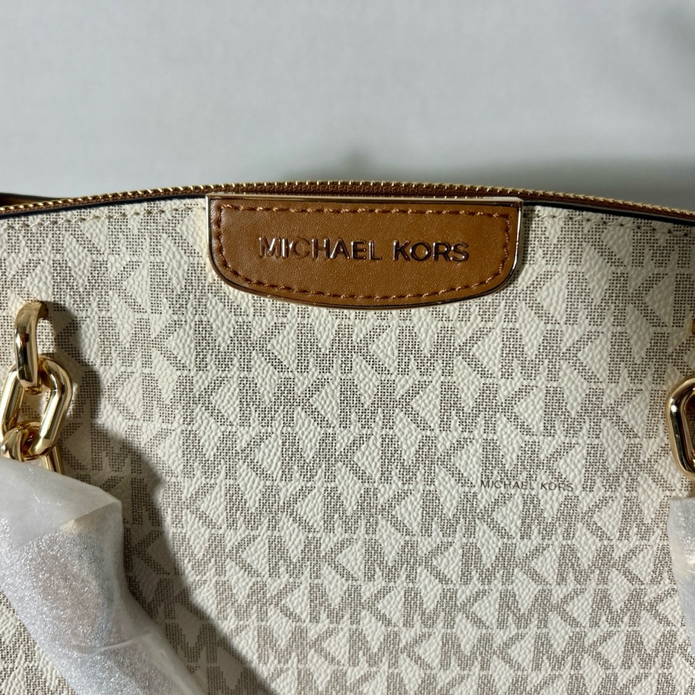 Brand New Michael Kors Rochelle Large Satchel-Vanilla/Acorn- NWT - Picture 3 of 11